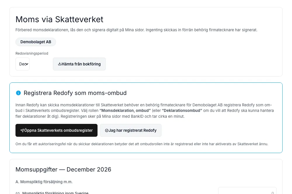 Skicka via Skatteverket — periodval, Hämta från bokföring-knapp, breakdown-tabell med bokföringskonto, SKV-kod, belopp och eventuell not.